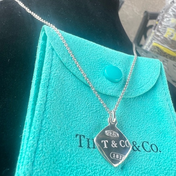 Tiffany & Co. π GIFTABLE 18β Necklace RARE 925 Silver +Pouch, BOX & Bag - Picture 17 of 17